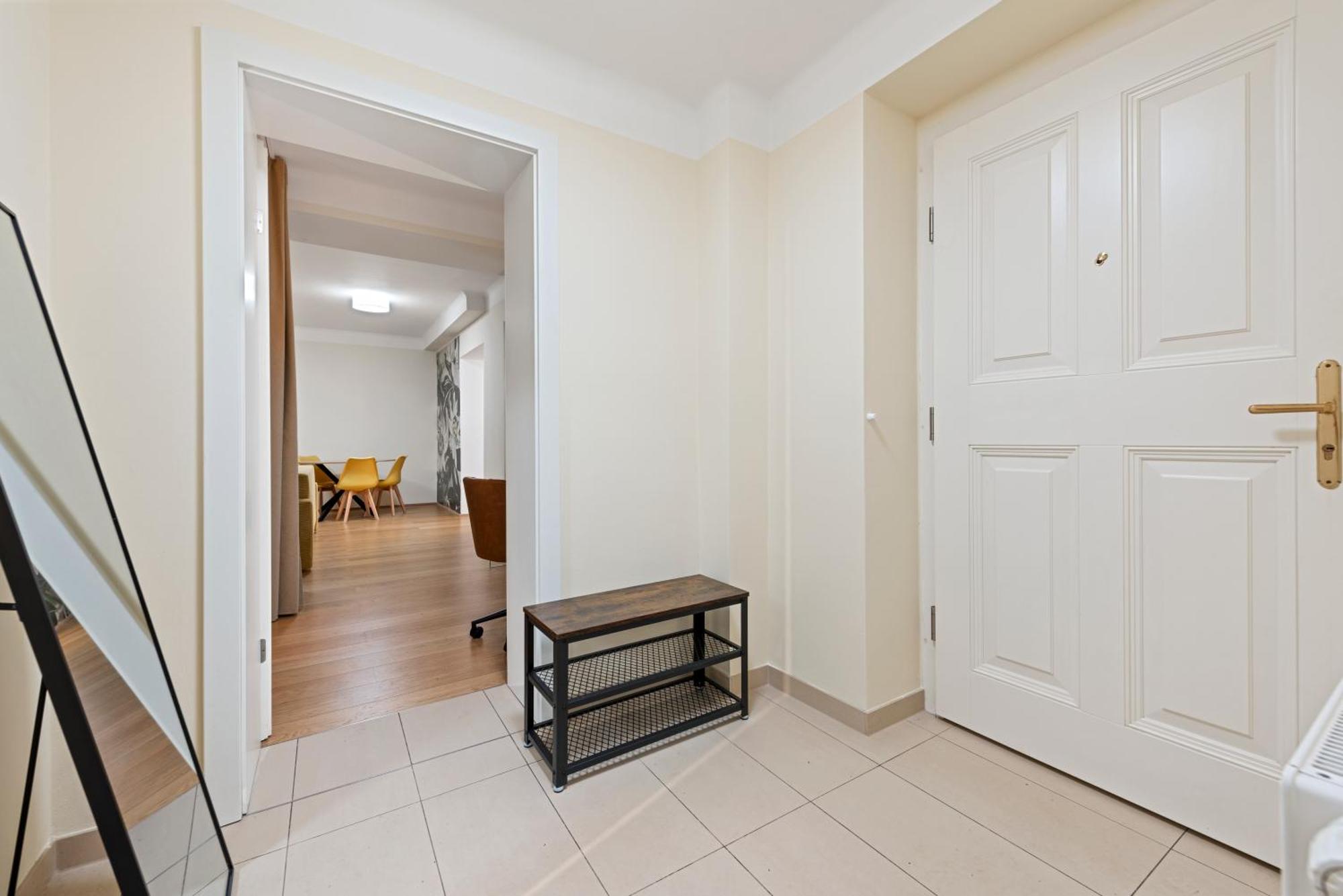 Kh Mariahilf Aparthotel Виена Екстериор снимка