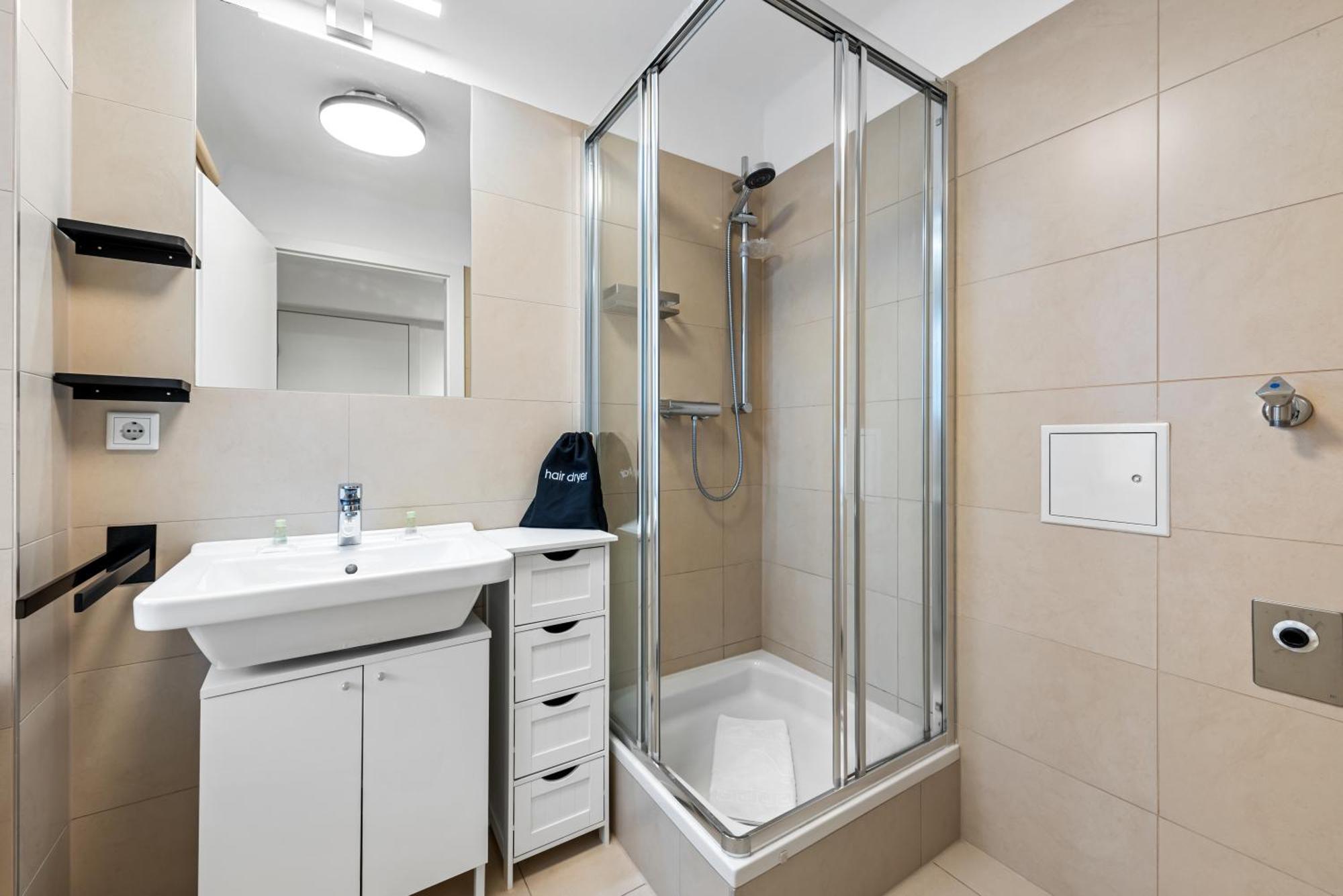 Kh Mariahilf Aparthotel Виена Екстериор снимка